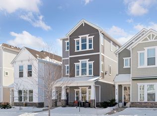 8143 Arrowwood Ln N, Maple Grove, MN 55369