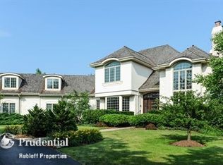 745 Leland Ct, Lake Forest, IL 60045