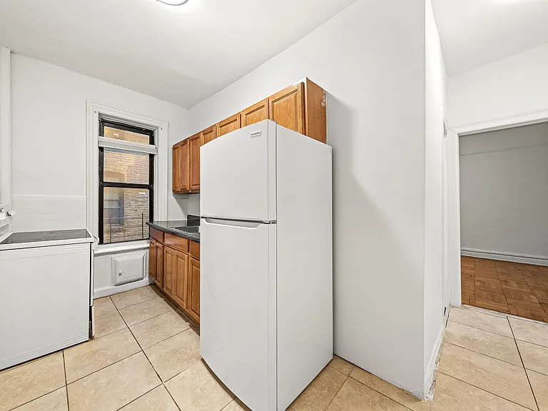 239 Ocean Ave #2B1 — Photo 5