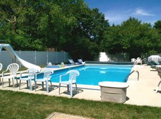 805 Spahn Dr, Waunakee, WI 53597