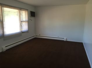 1622 Mark Ave APT 5, Elgin, IL 60123