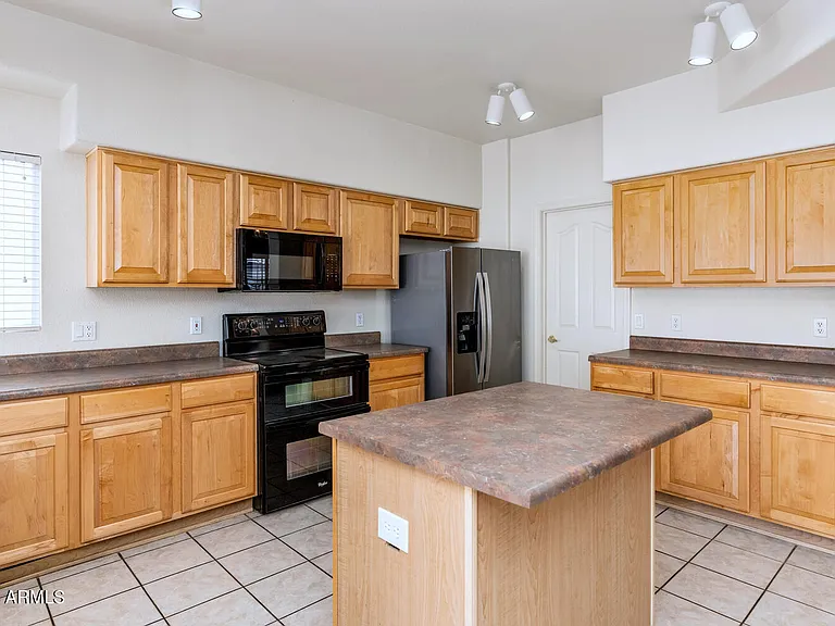 7212 W Surrey Ave — Photo 11