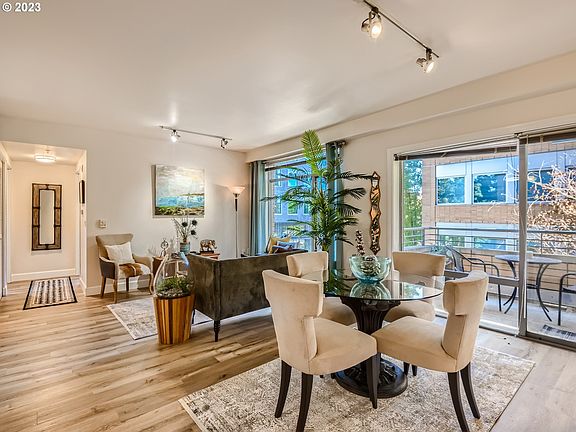 5th image of 701 Columbia St APT 312