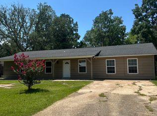 4950 Huntington Dr, Gautier, MS 39553