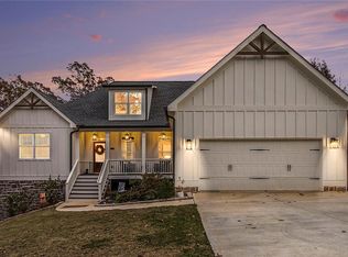 17 Wendover Dr, Cartersville, GA 30120