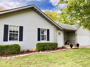 511 S Dove Valley Ave, Springfield, MO 65802