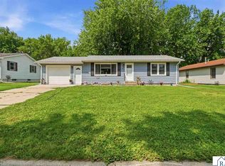 1213 3rd St NW, Waseca, MN 56093