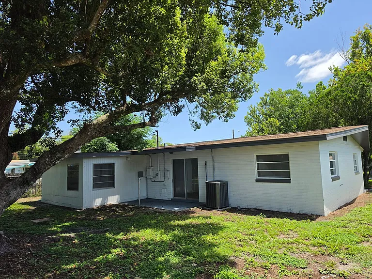 640 Westward Cir — Photo 43