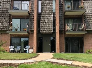 213 Forest Green Dr, Coraopolis, PA 15108