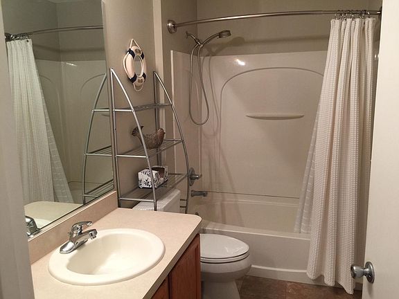 4th image of 2094 Broyhill Ave