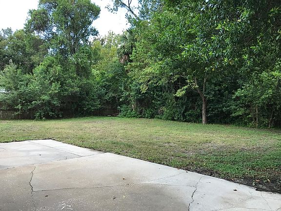 Private, fenced back yard