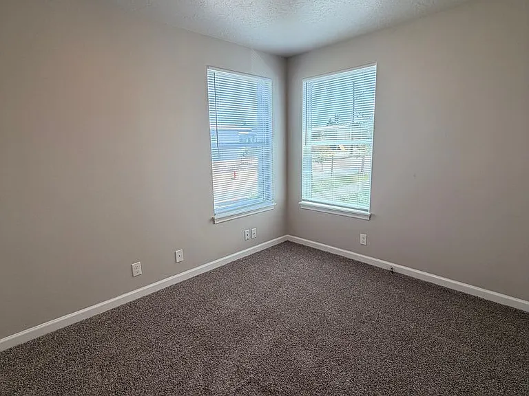 1760 W 18th Ave — Photo 13