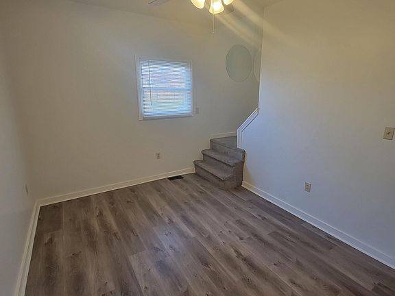 3rd image of 2101 Ringgold Ave #2103
