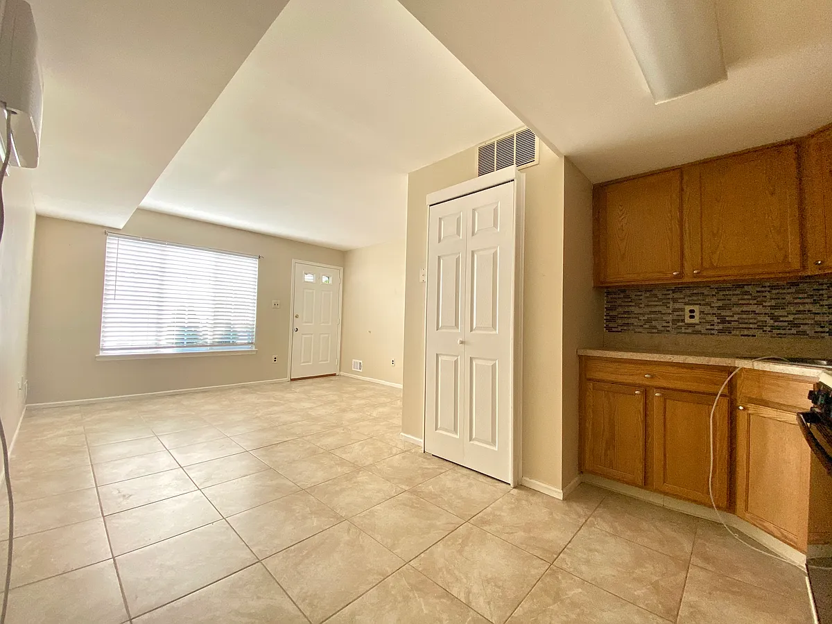 Building Photo - 18 Hemlock Ln #1F