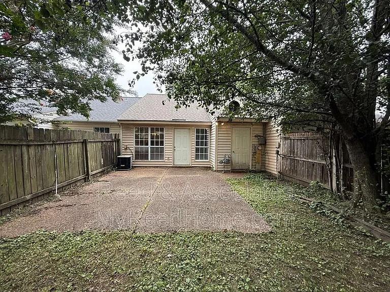 7004 Wesley Ct — Photo 12