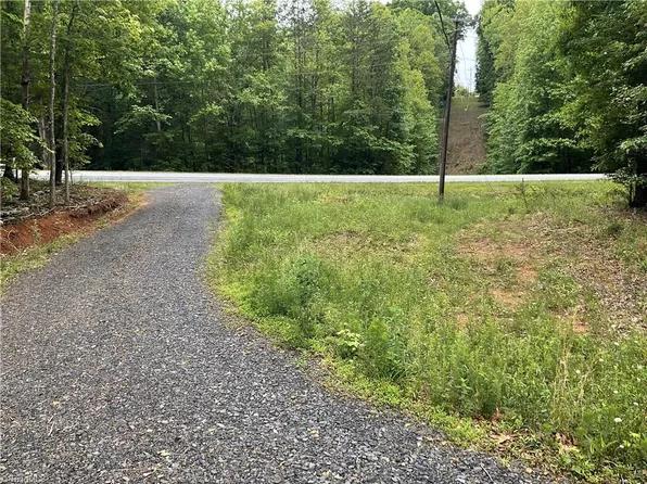1299 Rocky Ford Rd, Reidsville, NC 27320