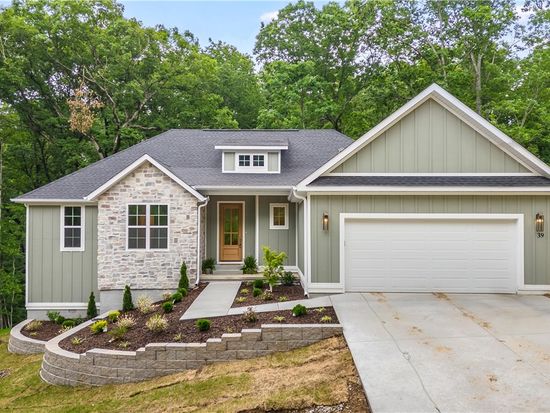 39 Westmorland Dr, Bella Vista, AR 72714