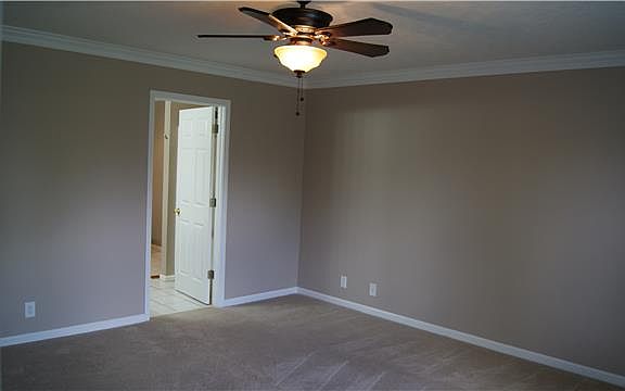 3rd image of 185 Blueberry St