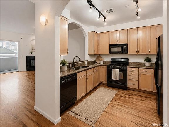 4th image of 1489 Steele St APT 114
