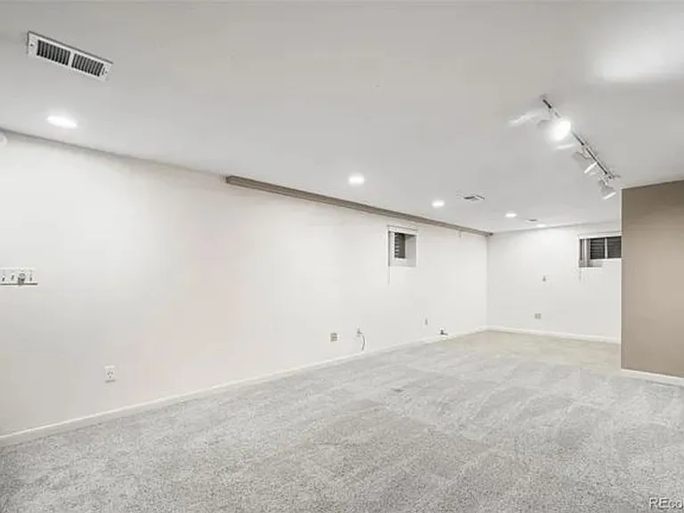 7391 Coors Dr — Photo 18
