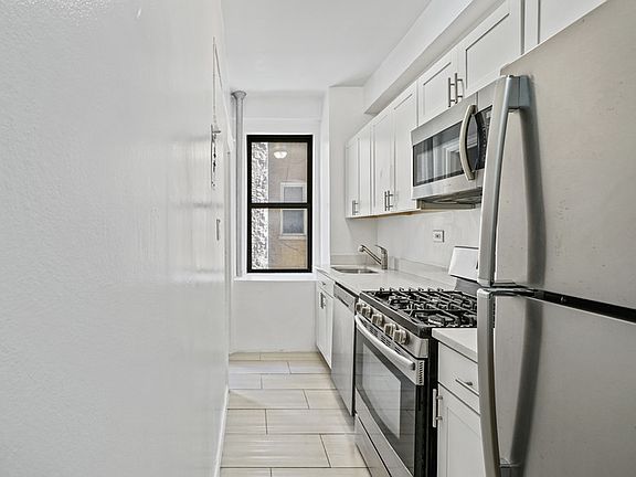 5th image of 173 W 78th St APT 3D