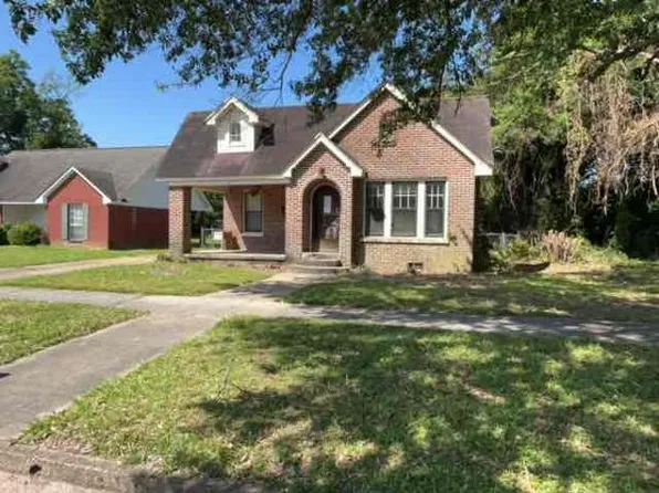 113 7th St N, Amory, MS 38821
