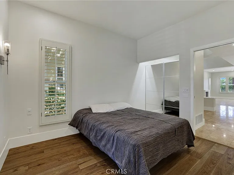 2468 Aquasanta — Photo 9