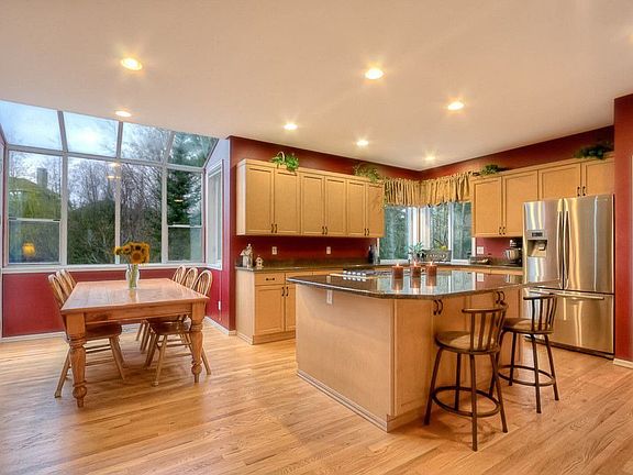4th image of 2141 272nd Way SE