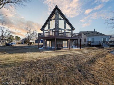 6730 Lakeshore Dr, Newport, MI, 48166