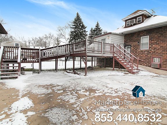 3rd image of 14931 Perry Ave