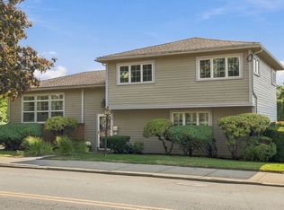 709 Humphrey St, Swampscott, MA 01907