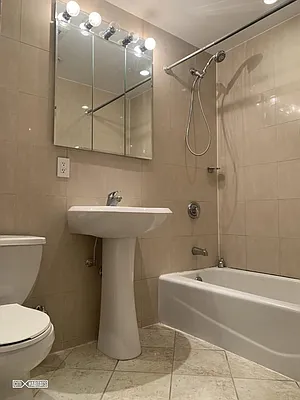 Rented by Citi Habitats | media 7