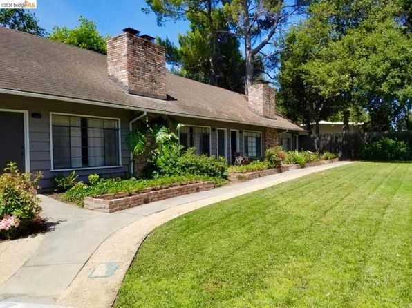 21 Waverley Ct APT 4