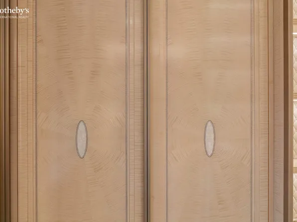 1110 Park Avenue image 14 of 25