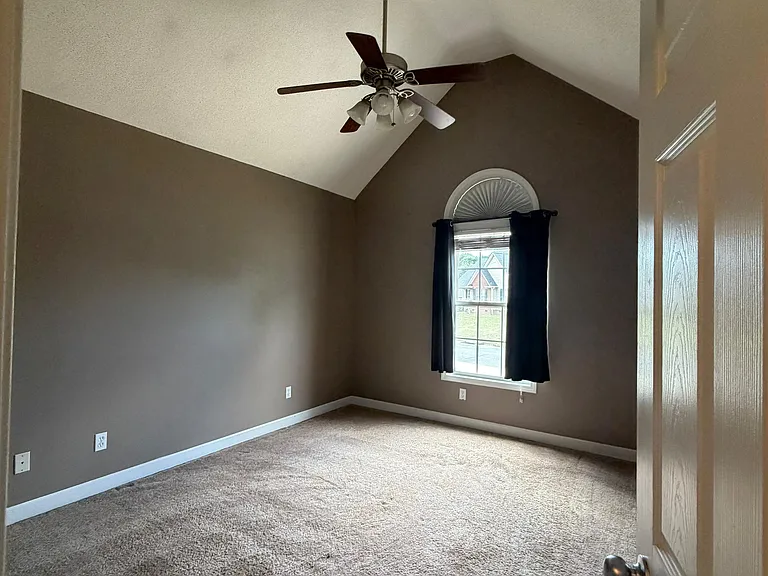 693 Cotton Branch Dr — Photo 16