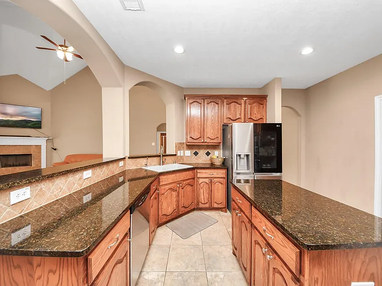 706 River Delta Ln — Photo 12