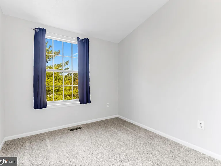 1232 Quaker Ridge Dr — Photo 18