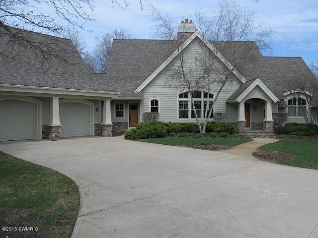 1st image of 515 Sanctuary Ct NE #5