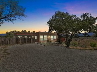 187 Blueberry Hill Rd, Taos, NM 87529