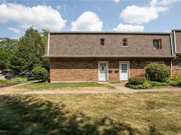 124 Shakespeare Ln, Avon, OH 44011