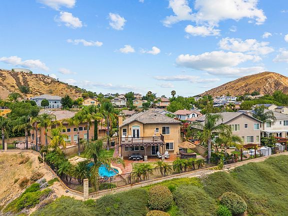 3rd image of 28760 Bridger Ct