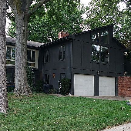 3rd image of 3204 N Walnut Ln