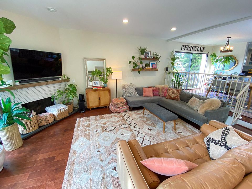 1st image of 4218 Troost Ave Unit 15