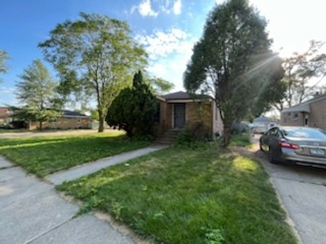 2nd image of 8750 S Albany Ave