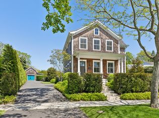 68 N Main St, Southampton, NY 11968