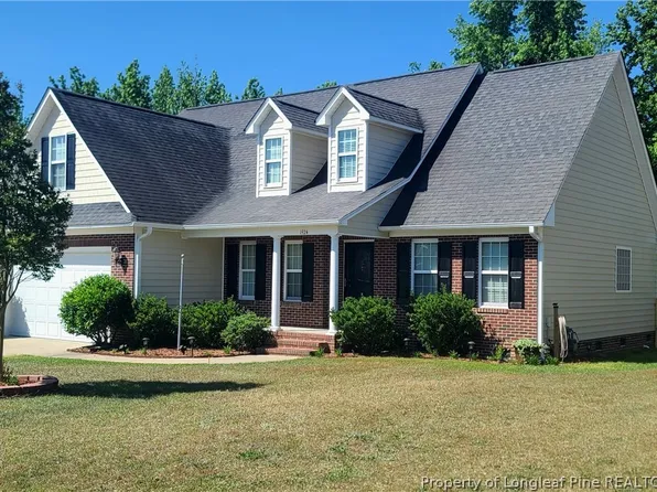 1924 Abbeydale Ln, Fayetteville, NC 28304