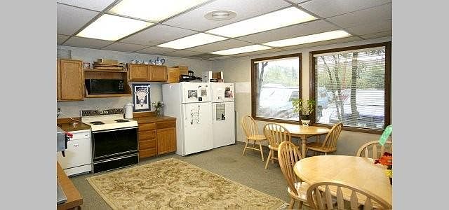 2nd image of 4105 Turnagain Blvd E
