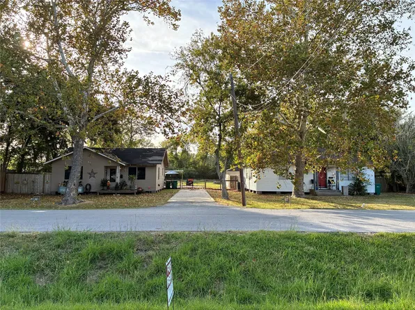 1930 Palm Ave, La Marque, TX 77568