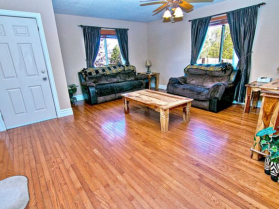 2nd image of 459 Dogwood Ct