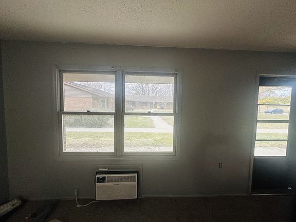 2nd image of 250 E Main St #11